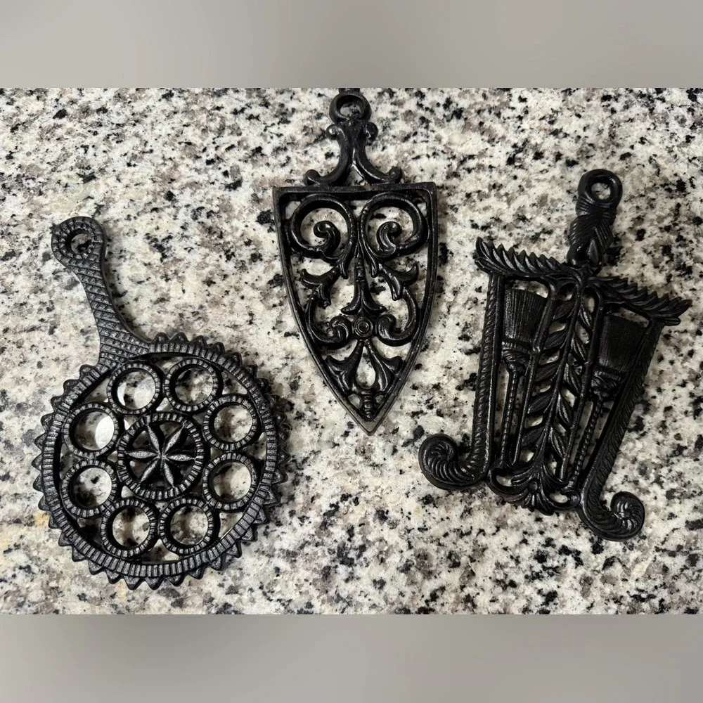 Vintage Wilton  Black Cast‎ Iron Trivet Set